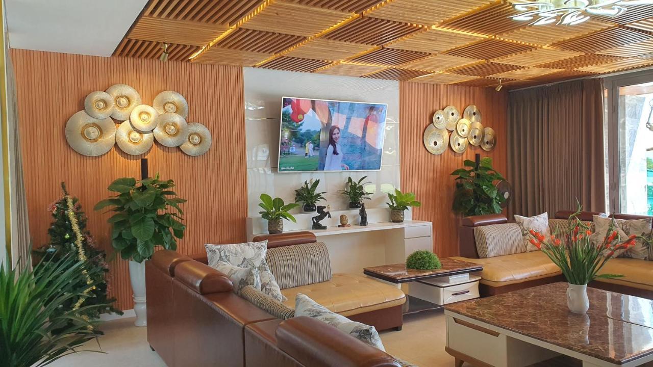 The Five Villas 8 Bedrooms Beachfront - K3 Дананг Екстериор снимка