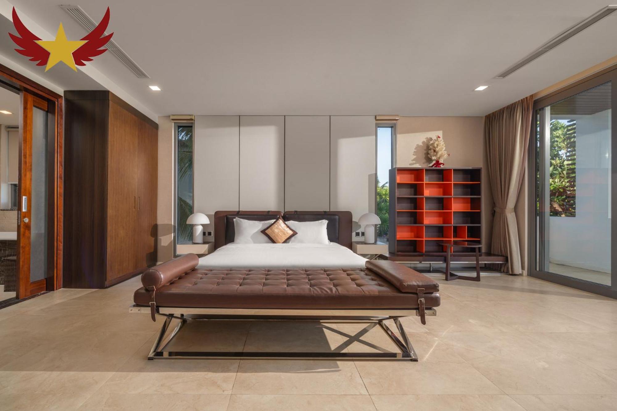 The Five Villas 8 Bedrooms Beachfront - K3 Дананг Екстериор снимка