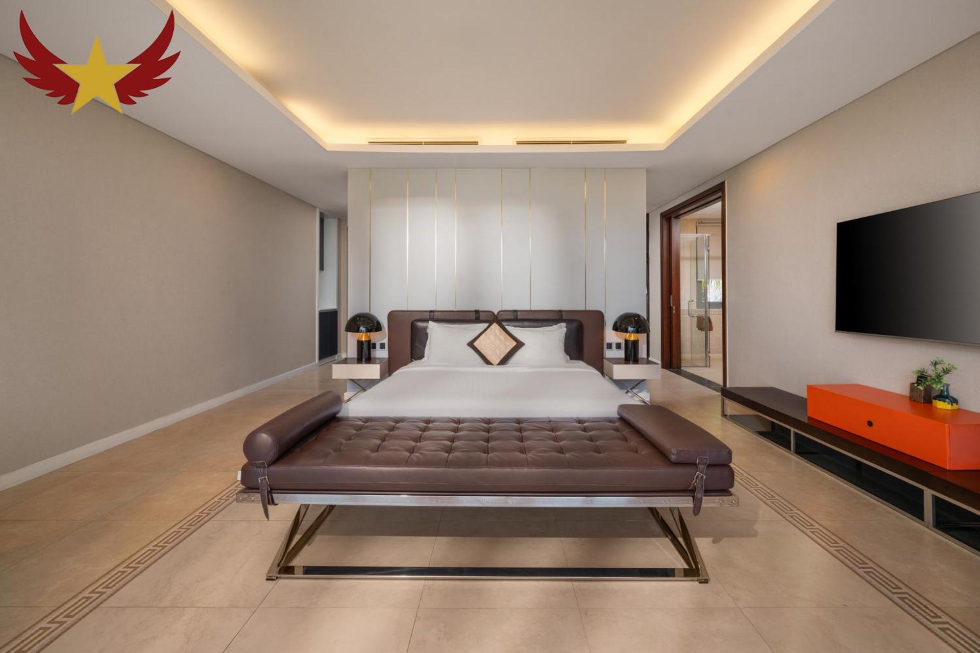 The Five Villas 8 Bedrooms Beachfront - K3 Дананг Екстериор снимка